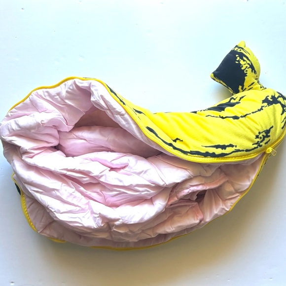 Banana Pillow, converts to blanket, super cute! - Picture 4 of 7
